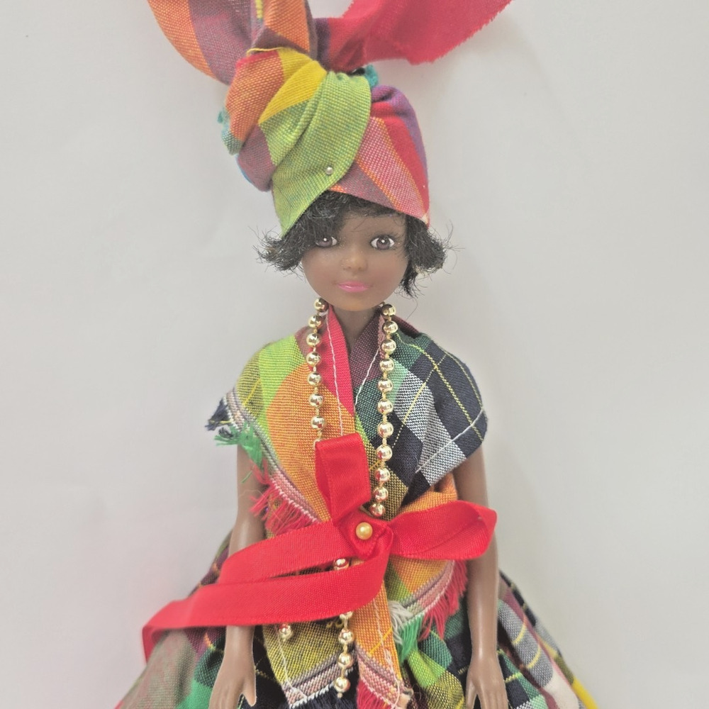 Rare Vintage Jamaican/ Caribbean Doll 11” Unique with Flowing Dress Hat Push Pin - Picture 2 of 4